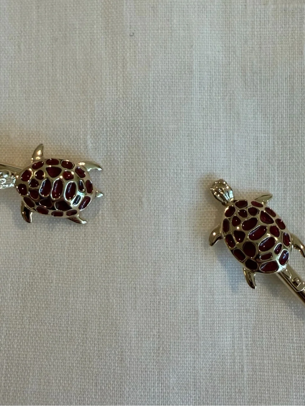 Men’s Gold Plated Turtle Cufflinks with Burgundy Enamel